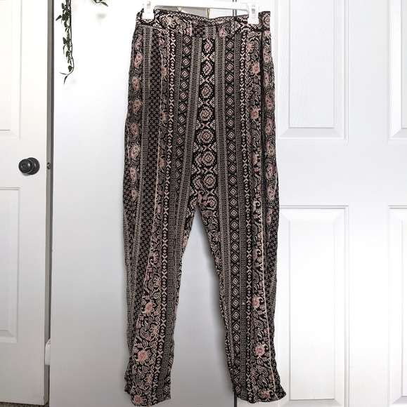 𝅺BCBGMAZAZRIA Pull On Geometric Boho Printed Pants - Picture 1 of 6